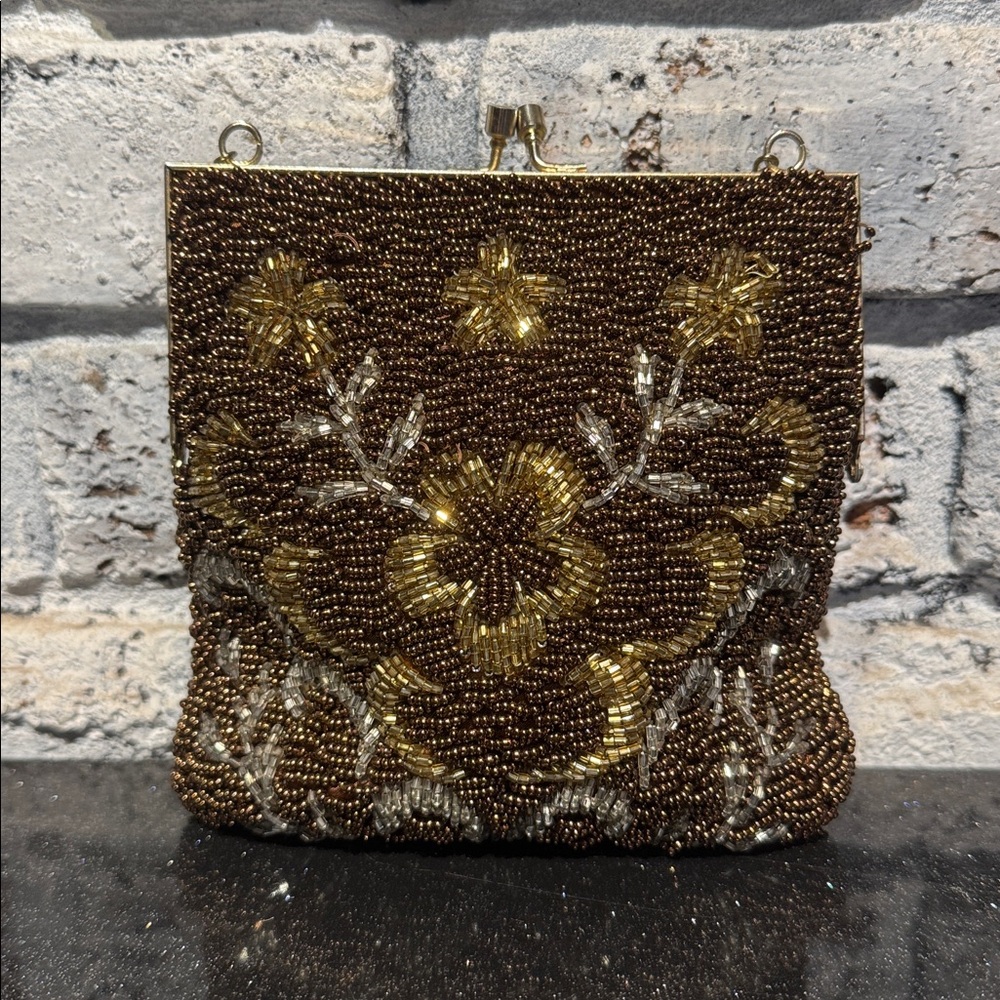 Stunning Le Regale Beaded Clutch
